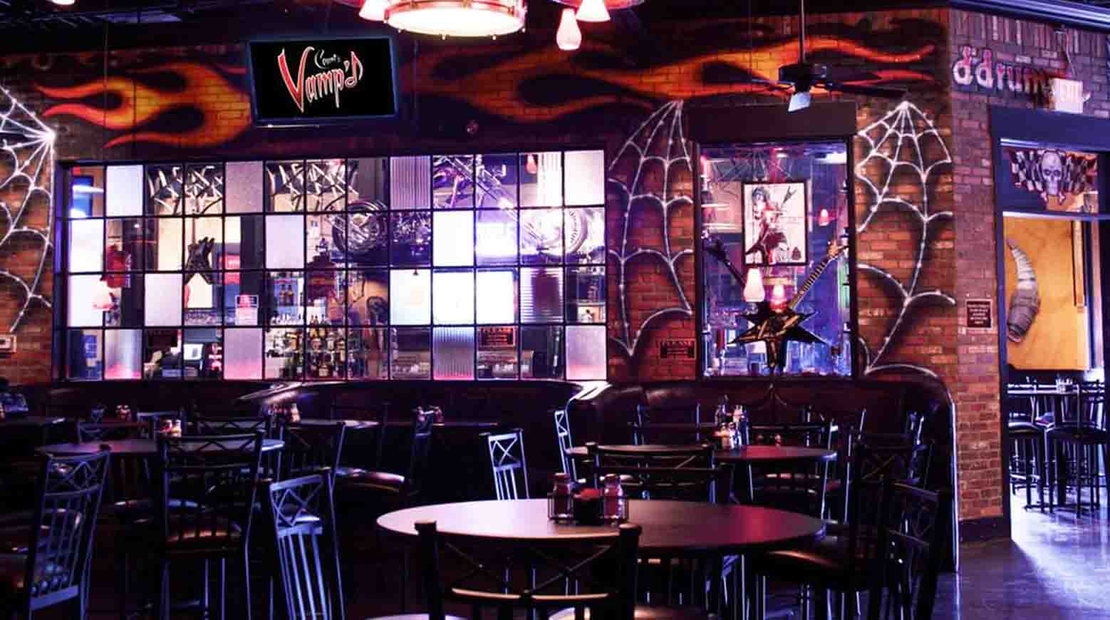 Danny's bar, Count’s Vamp’d Rock Bar & Grill